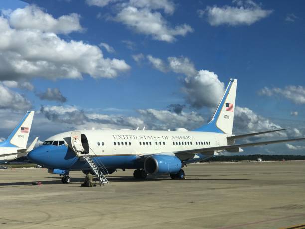 Sep/23/2021 Joint Base Andrews,MD USA.\nAmerican government aircraft.. Taken at Andrews Air Force Base.\nA small aircraft dedicated to the US government parked on the runway.\nGateway Radder is ready.