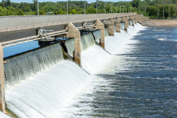 istock Coon Rapids Regional Dam on Mississippi River 1346022486