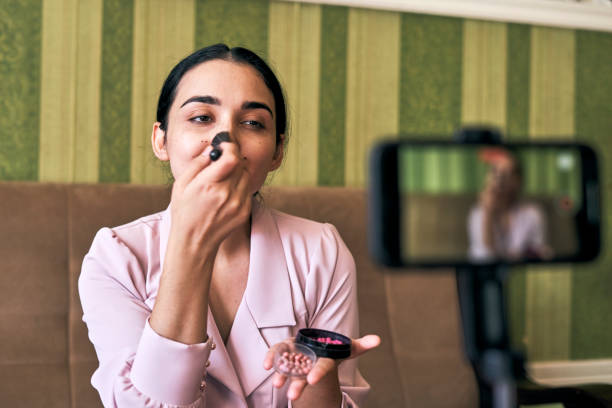 istock Beauty blogger at video streaming 1346025173