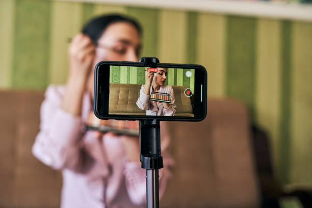 istock Beauty blogger at video streaming 1346025485