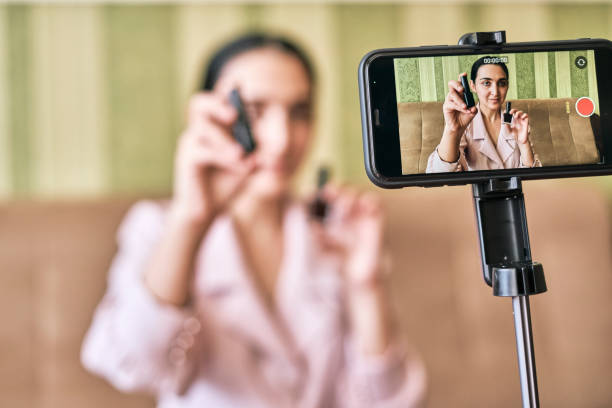 istock Beauty blogger at video streaming 1346025657