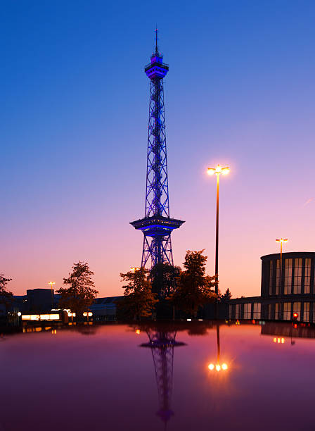 라디오폰에 타워 서부극 베를린 - berlin radio tower 뉴스 사진 이미지