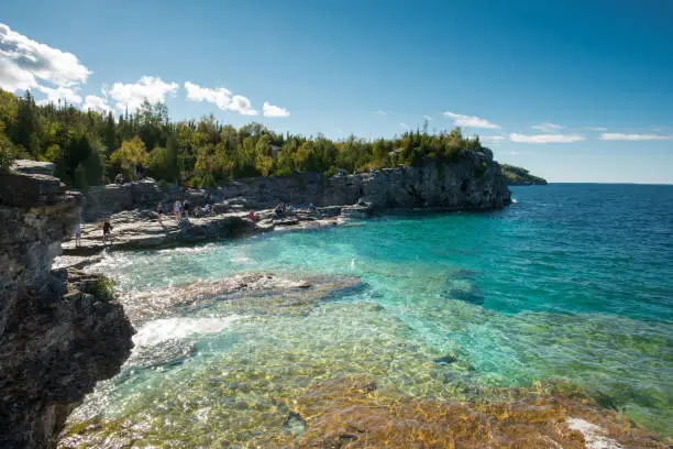 Photo of Bruce Peninsula National Park in late September - The turquoise freshwater and rocky shore line at Indian Head Cove