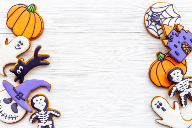 istock Funny gingerbread cookies for Halloween party 1346076143