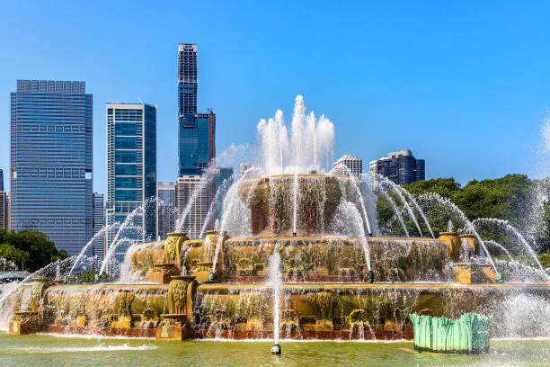 istock Buckingham Fountain in Chicago 1346089510