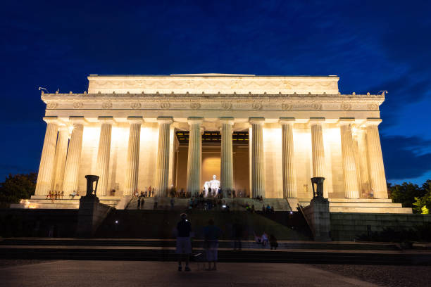 istock Lincoln Memorial in the National Mall 1346090290