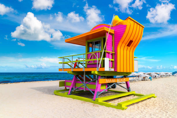 istock Lifeguard tower in Miami Beach 1346098169