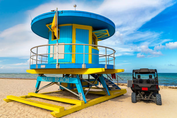 istock Lifeguard tower in Miami Beach 1346098234
