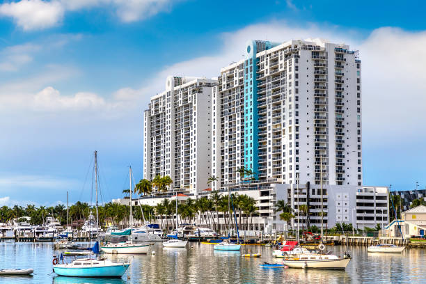istock Residential buildings in Miami Beach 1346098478