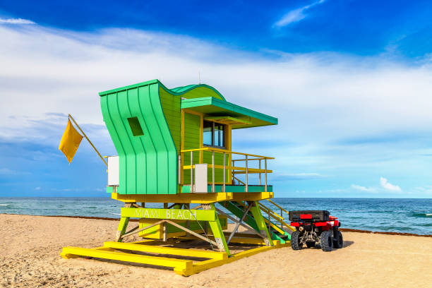 istock Lifeguard tower in Miami Beach 1346099069