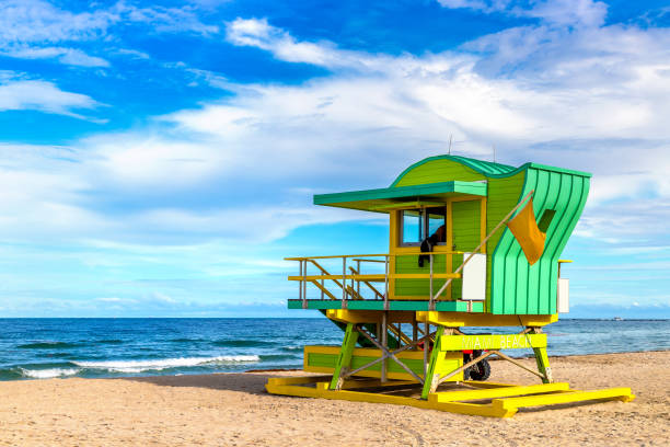 istock Lifeguard tower in Miami Beach 1346181418