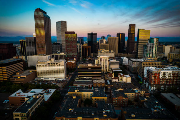 istock Dawn Denver Colorado Sunrise Cityscape 1346182656
