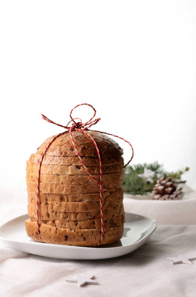 panettone navideño italiano. navidad y temporada de vacaciones. - dessert buffet italian culture food fotografías e imágenes de stock
