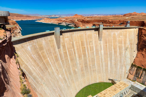 istock Glen Canyon Dam at Colorado river 1346231325