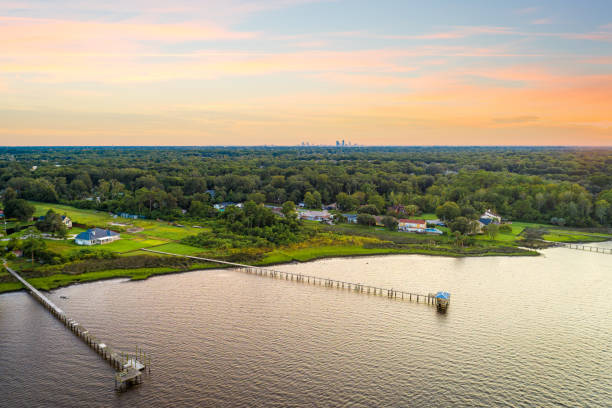 istock Colorful Sunset Framing Jacksonville, Florida Skyline 1346246655