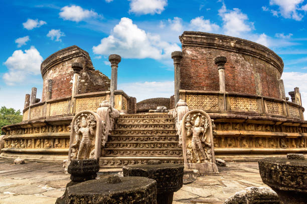 istock Vatadage in Polonnaruwa 1346270517