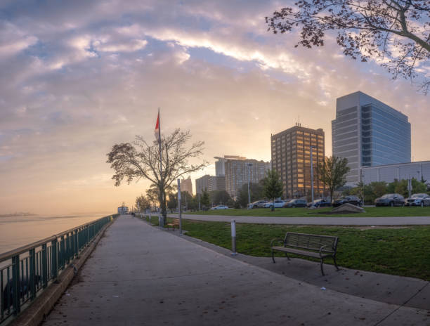 istock Windsor, Ontario Skyline - Fog at Dawn 1346278140