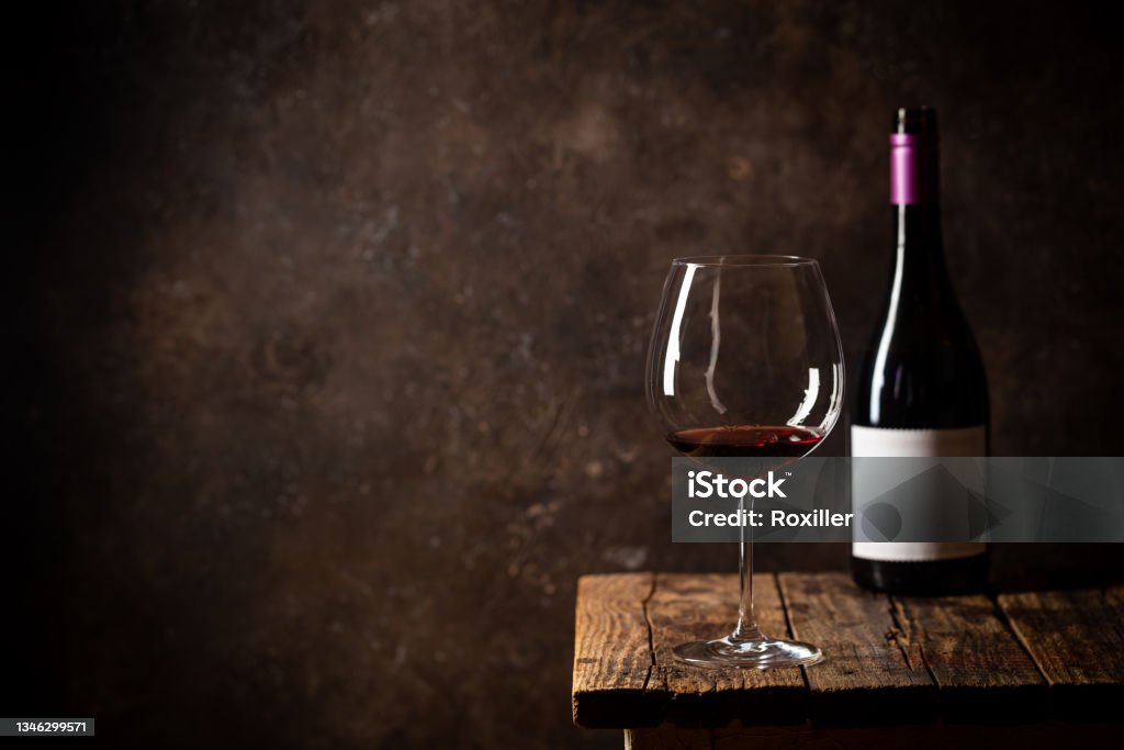 赤ワインのグラス - ワインレッドのロイヤリティフリーストックフォト