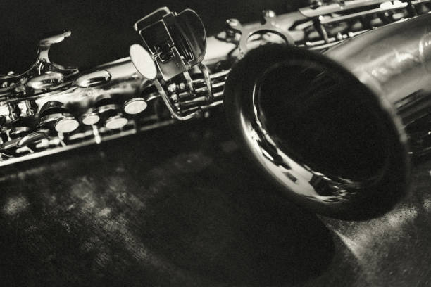 jazz - eu adoro isso!!! - close up musical instrument saxophone jazz - fotografias e filmes do acervo