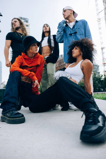 istock Multiethnic group of hip hop dancers 1346330985