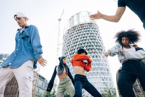 istock Multiethnic group of hip hop dancers 1346331063