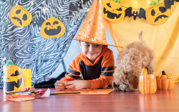 istock Celebrating In Tent For Halloween 1346336193