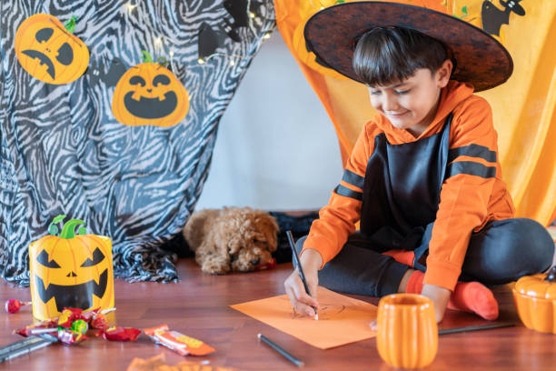 istock Celebrating In Tent For Halloween 1346341832