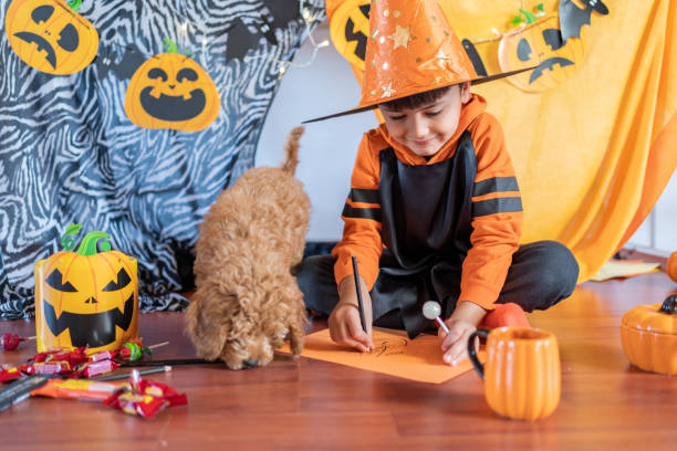 istock Celebrating In Tent For Halloween 1346347513