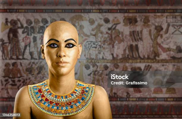 Egyptian Queen With Traditional Makeup And Gold Stock Photo - Download Image Now - Ancient Egyptian Culture, Make-Up, Egyptian Culture