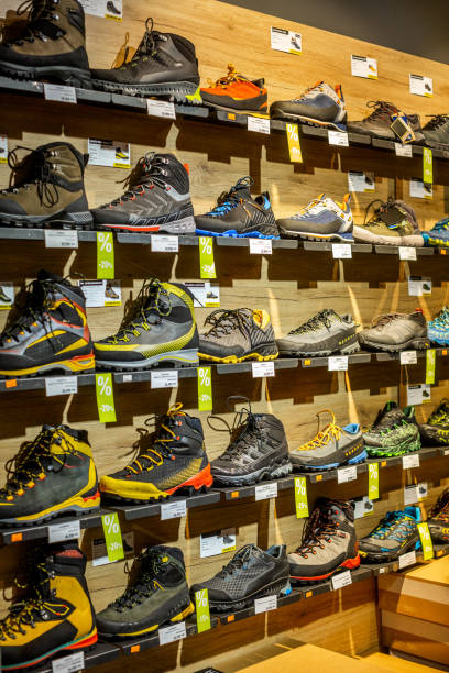 istock Outdoor shop 1346402999