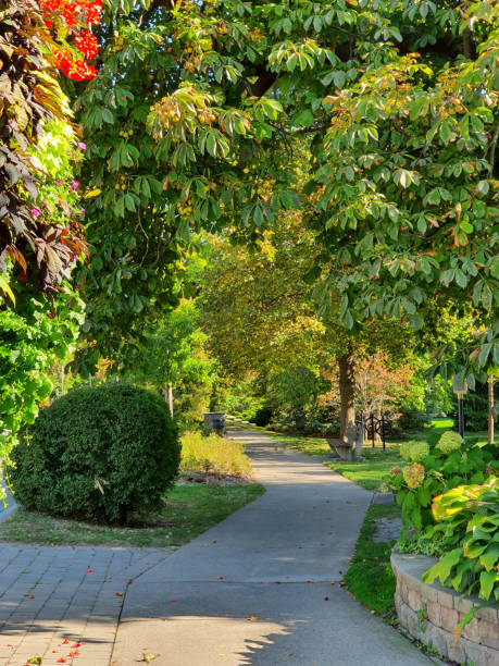 istock Niagara On The Lake Park 1346403161