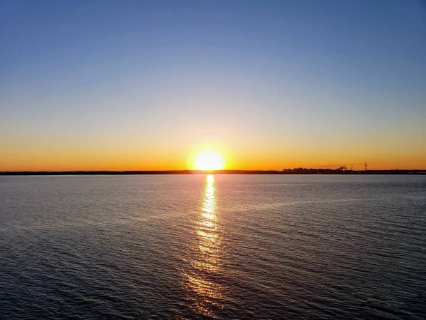 istock Bodies of Water & Sunsets 1346410731