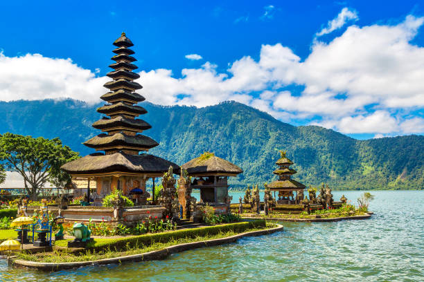 istock Pura Ulun Danu Beratan Bedugul temple 1346427088