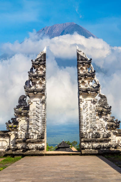 istock Pura Agung Lempuyang temple 1346427590