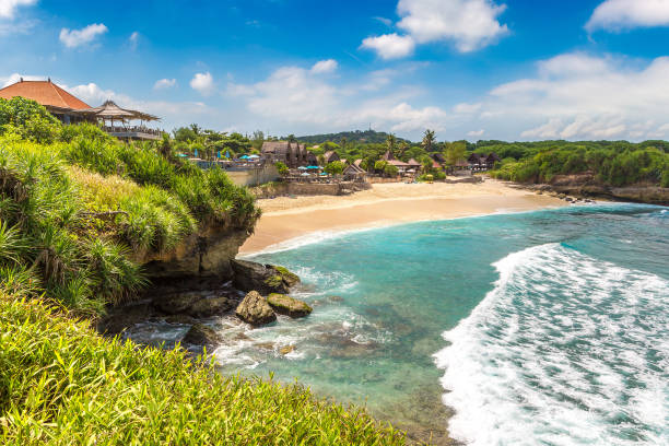istock Dream beach at Nusa Lembongan 1346429742