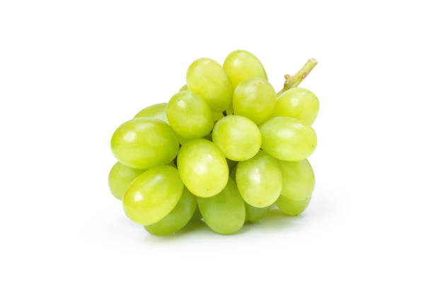 白い背景に分離新鮮な緑のブドウの束。 - grape white grape green muscat grape ストックフォトと画像