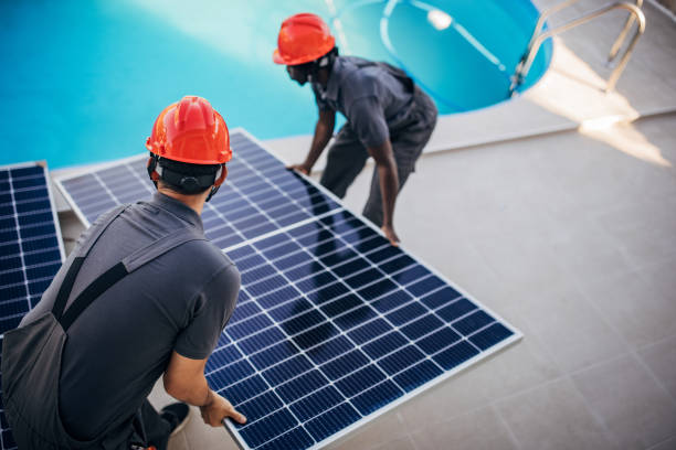 istock Male solar panels installers 1346512244