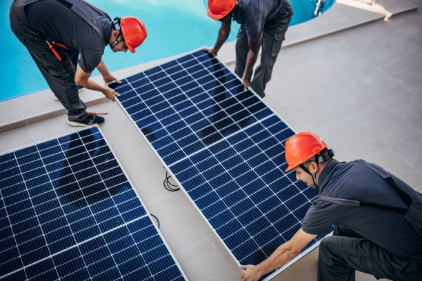 istock Male solar panels installers 1346517509