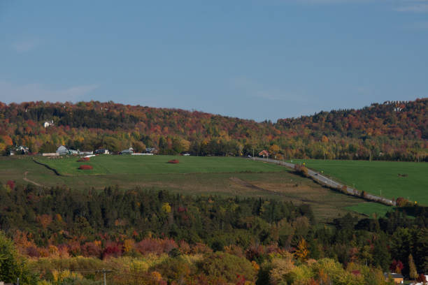 istock Fall colors in the Canadian countryside 1346584624