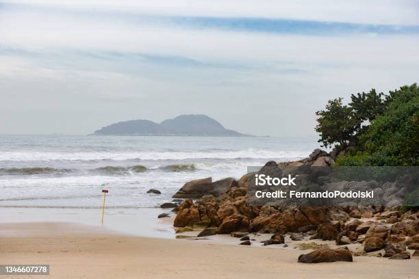 Tombo Beach Guaruja Sp Stock Photo - Download Image Now - Beach, Guaruja, Beach Holiday