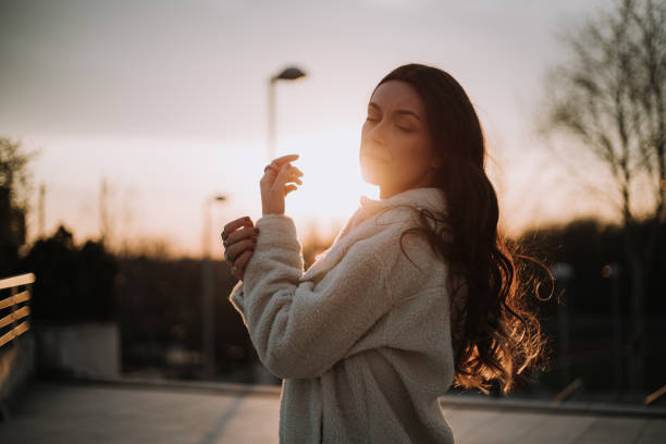 istock Beautiful Woman 1346616682