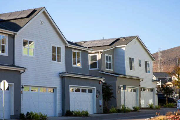 istock Suburban Multi-family  Housing 1346695388