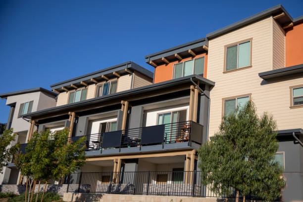 istock Suburban Multi-family  Housing 1346695427