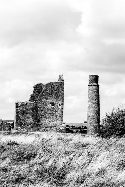 istock Cornish Engine House at Magpie Mine in Peak District National Park, England 1346759083