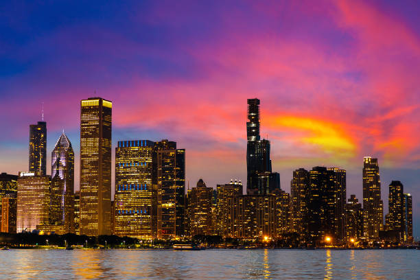 istock Chicago at sunset, Illinois 1346764814