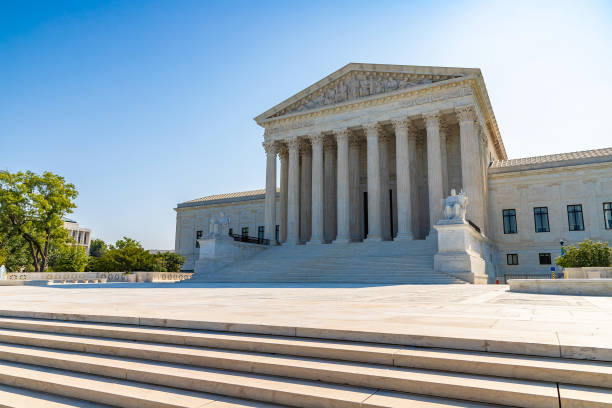 アメリカ合衆国最高裁判所 - law legal system column sky ストックフォトと画像