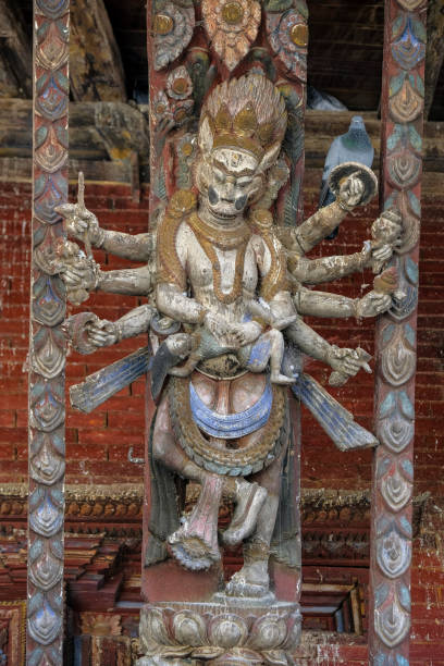 changunarayan en el valle de katmandú, nepal - changu narayan temple fotografías e imágenes de stock