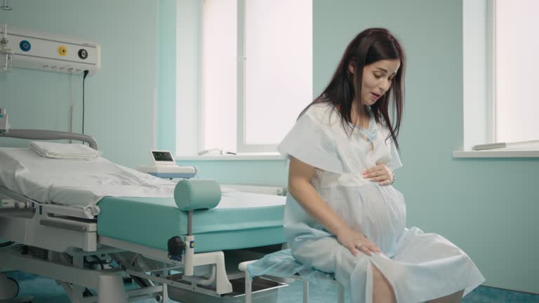 3,200+ Woman Giving Birth Stock Videos and Royalty-Free Footage - iStock
