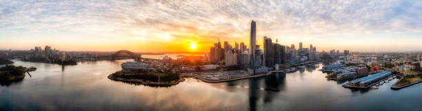 d syd balm patelnia do zamykania słońca - the rocks sydney harbor bridge sydney australia new south wales zdjęcia i obrazy z banku zdjęć