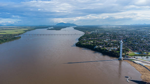 vista aérea do parque do rio branco em boa vista, roraima. - amazonas state fotos - fotografias e filmes do acervo